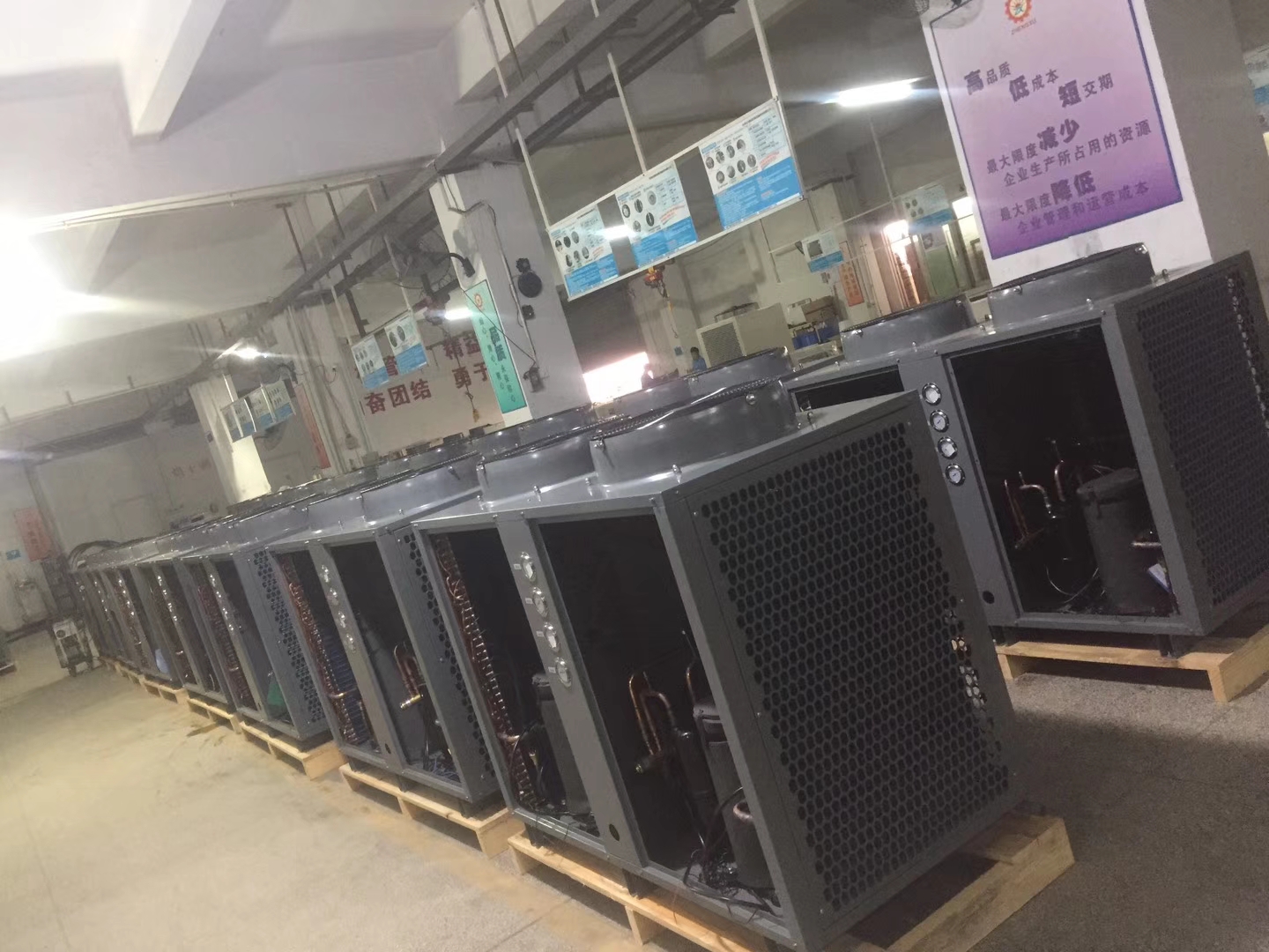 暖通師傅講大實(shí)話:千萬不要裝燃?xì)獗趻鞝t,家用空氣能采暖更安全 暖通師傅講大實(shí)話:千萬不要裝燃?xì)獗趻鞝t,家用空氣能采暖更安全